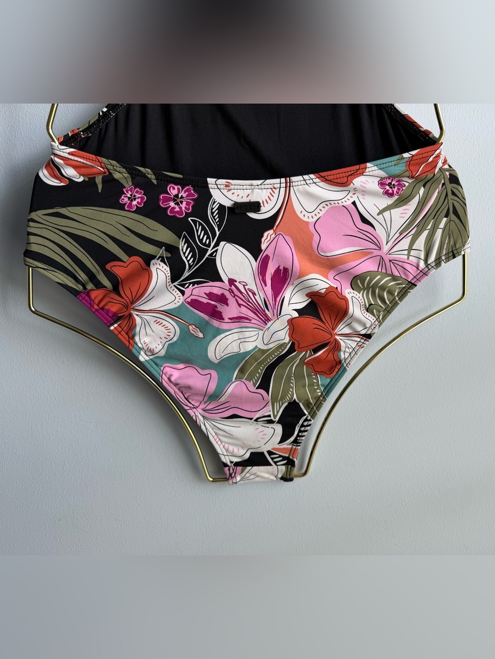 Roxy Women’s Colorful Floral Convertible Cutout One-Piece Swimsuit Size Small - Picture 8 of 11